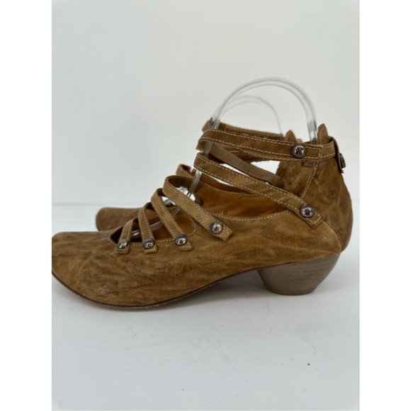 Think Strappy Distressed Leather Heels Sandals Equestrian Regency Boho Size 7 - Picture 4 of 14